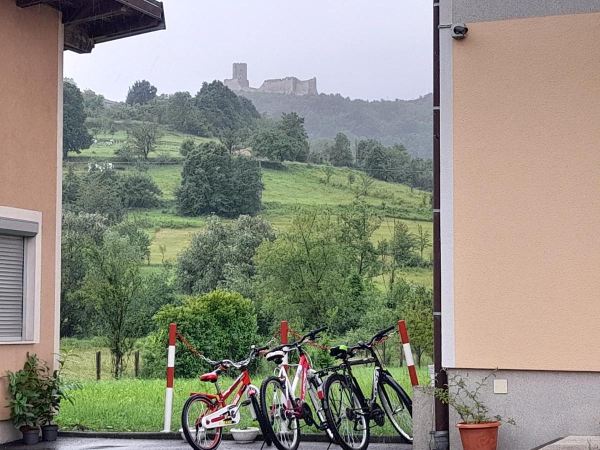 River Bank Apartments & Castle View Bihać Exteriör bild